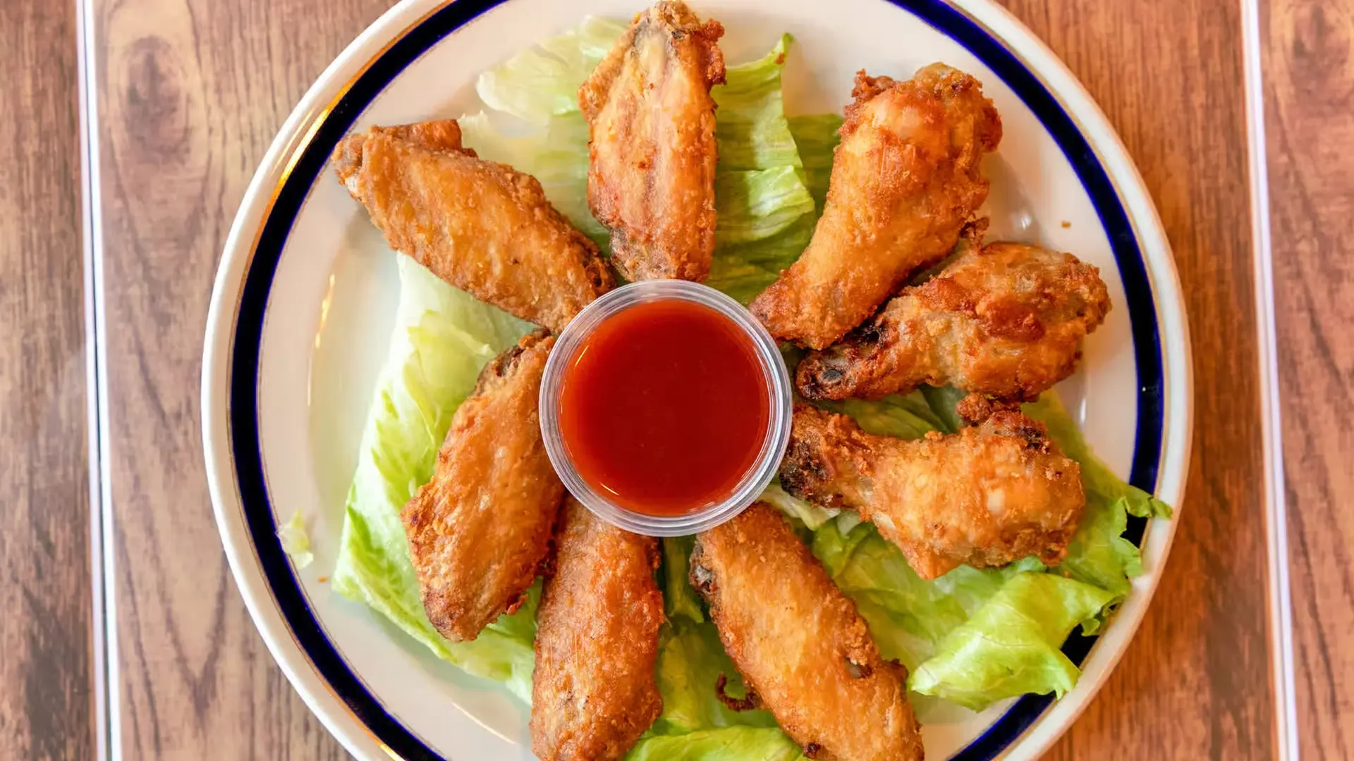 Best chicken wings at VP Restaurant and Bar in Saskatoon, SK