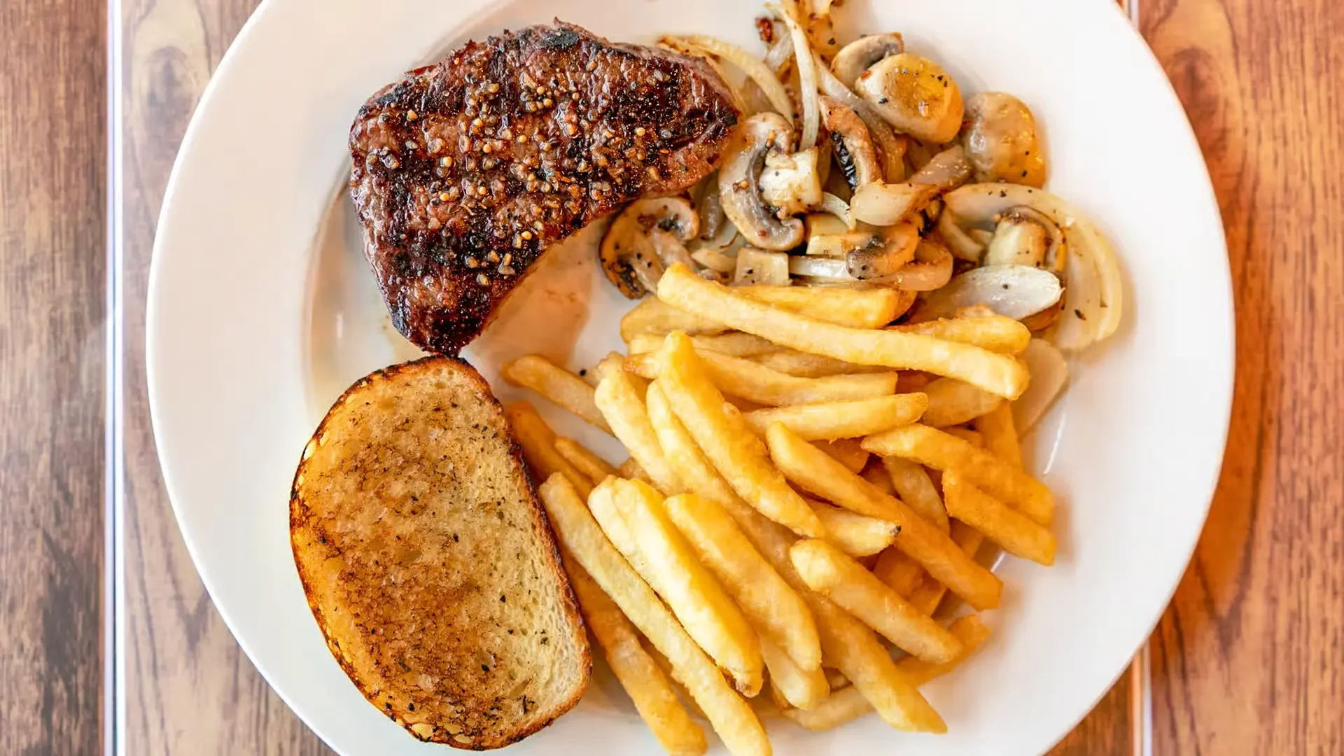 Steak sandwich at VP Restaurant and Bar in Saskatoon, SK